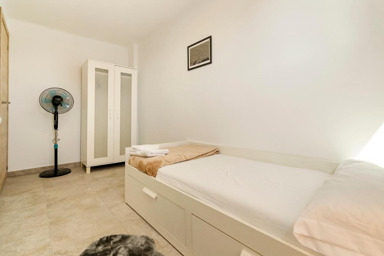 Apartamento Cerca De La Playa Барселона Екстериор снимка