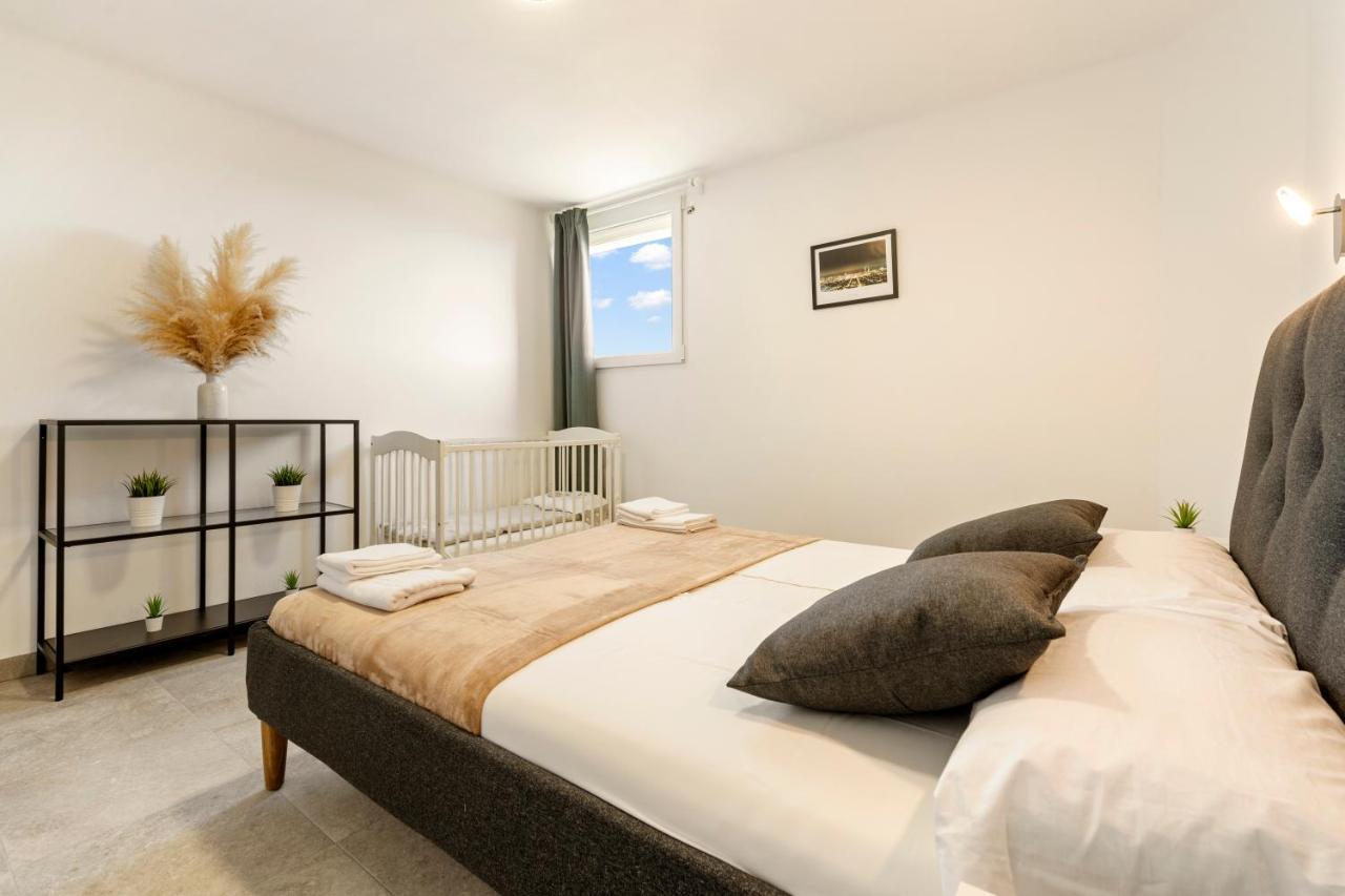 Apartamento Cerca De La Playa Барселона Екстериор снимка